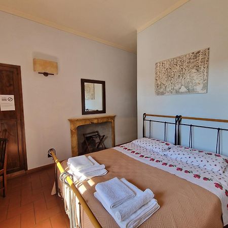 Hotel Ristorante Casa Volpi Ареццо Экстерьер фото